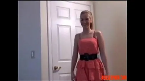 Belle-fille blonde baisée par beau-père dominant POV
