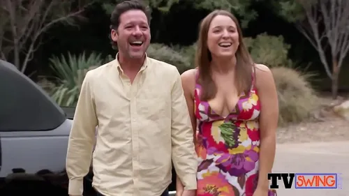 Interview Swinger - Brunette Libertine au Sol