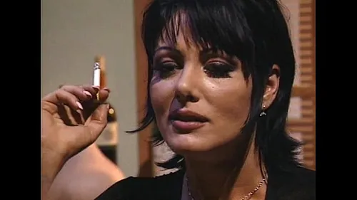 Veuve mature baisée dans toutes les positions - Film X