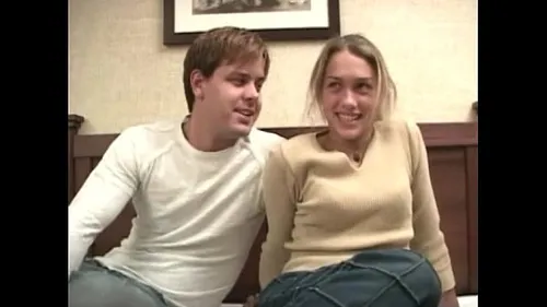 Couple amateur baise passionnée positions bizarres