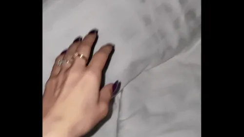 Française baisée par ses amis lors d'un repas convivial