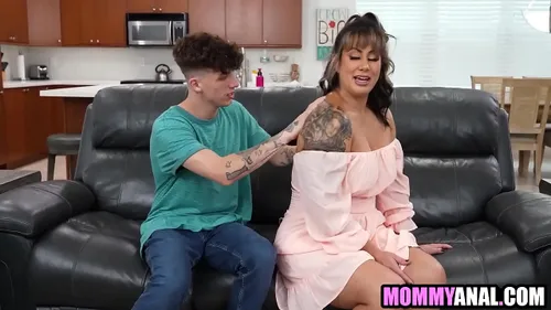 Belle-mère mature baise son beau-fils - Sodomie hard