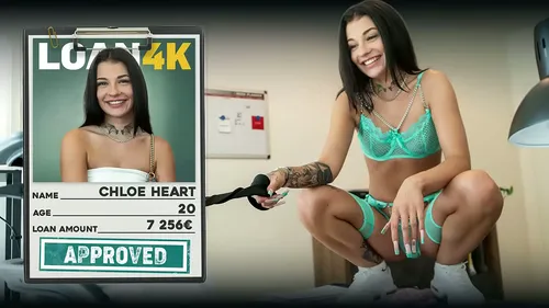 Brune baise pour un prêt - Deal sexuel au bureau