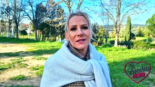 Victoria 47 ans MILF blonde baise comme une salope