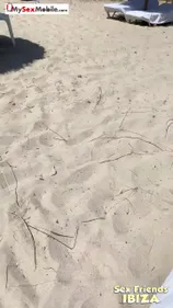 Cléa baise avec un black bien monté sous la douche